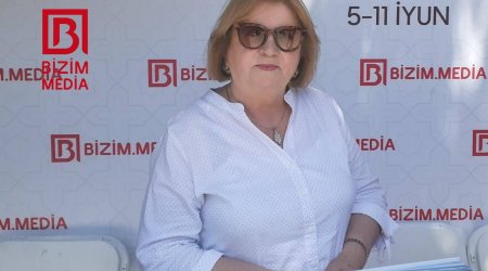 Bizim.Media-nın masasında daha bir şairin kitabları nümayiş olundu - FOTO