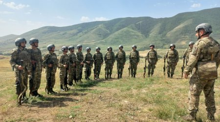 Hərbi vəzifəlilər atış çalışmaları yerinə yetiriblər - FOTO/VİDEO 