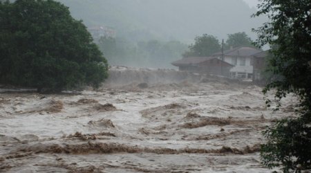 Daşkəsən və Gədəbəydən sel keçir - FAKTİKİ HAVA 