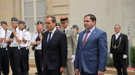 Ermənistanın müdafiə naziri fransalı həmkarı ilə regional təhlükəsizlik məsələlərindən DANIŞIB 