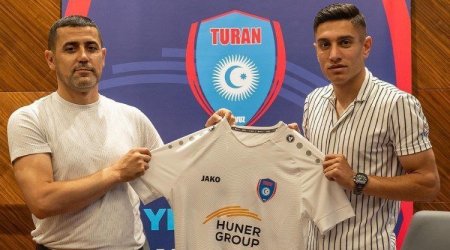 “Turan Tovuz” “Kəpəz”in futbolçusu ilə müqavilə bağladı