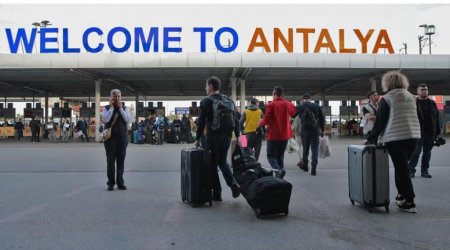 Antalyaya bu il təyyarə ilə 5 milyondan çox turist gəlib