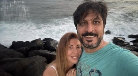 İlqar Mikayıloğlu xanımı ilə Atlantik okeanı sahilində - FOTO