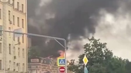 SON DƏQİQƏ: Moskvanın məşhur restoranı YANIR - VİDEO 