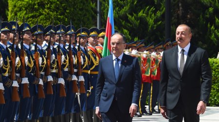 Albaniya Prezidenti İlham Əliyevə minnətdarlığını BİLDİRDİ