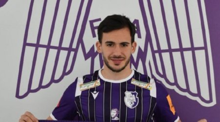 “Sumqayıt” rumıniyalı futbolçu ilə danışıq aparır