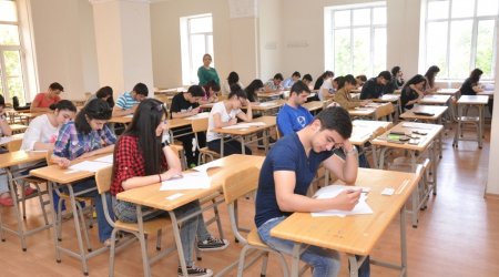 Qəbul imtahanında 2 nəfərdə mobil telefon AŞKARLANDI