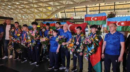 Avropa birinciliyində 14 medal qazanan idmançılarımız vətənə qayıtdı
