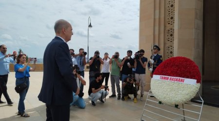 Numan Kurtulmuş Şəhidlər xiyabanını və Türk Şəhidliyi abidəsini ziyarət etdi - FOTO-VİDEO