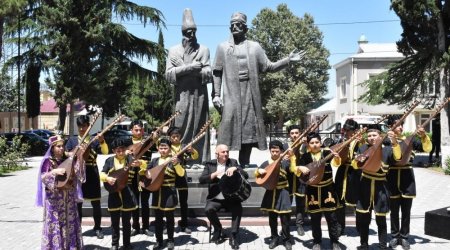 Vaqif Poeziya Günləri Qazaxda start götürdü - Şuşada davam edəcək