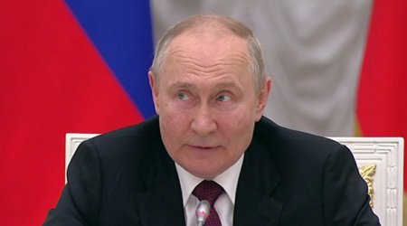 Putin tələbə vaxtı kisə yüklədiyini etiraf etdi - VİDEO