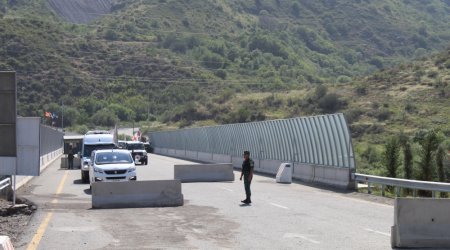 Ermənistandan qayıdan 30 nəfər “Laçın” məntəqəsindən Xankəndiyə keçib - FOTO 