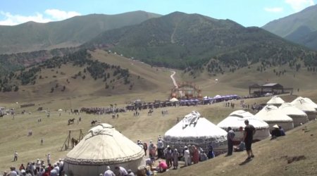 Qırğızıstanda qımız festivalı keçirilir - VİDEO