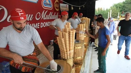 Açıq halda, oyunbazlıqla satılan MARAŞLI – Bu dondurmaların hansı TƏHLÜKƏSİ VAR?