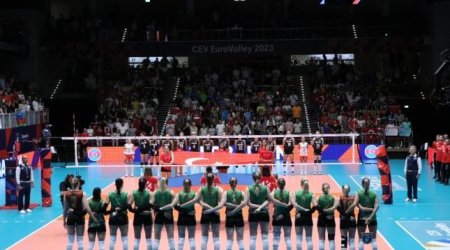 Azərbaycan millisi qrupda qaldı