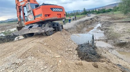 Göyçayın kəndlərində selin törətdiyi fəsadların aradan qaldırılması işləri DAVAM EDİR - FOTO 