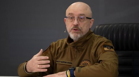 Ukrayna 100 milyard dollar yardım alıb - Müdafiə naziri