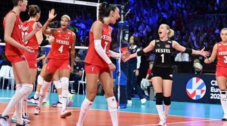 Türkiyənin qadın voleybolçuları ilk dəfə Avropa çempionu oldular - VİDEO