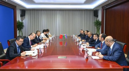 Azərbaycan və Çin arasında birgə layihələrin reallaşdırılması üçün istiqamətlər açıqlanıb - FOTO 