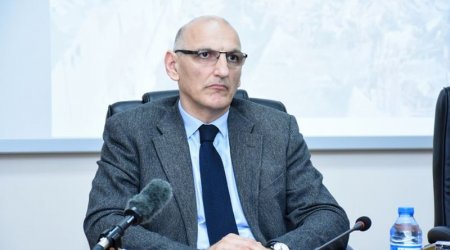 Elçin Əmirbəyov: “Ermənistan hələ də 10 min əsgərini Qarabağdan çıxarmayıb”