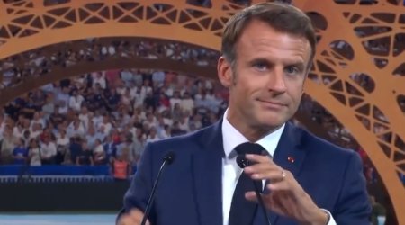 Azarkeşlər Makronu fitə BASDILAR – VİDEO