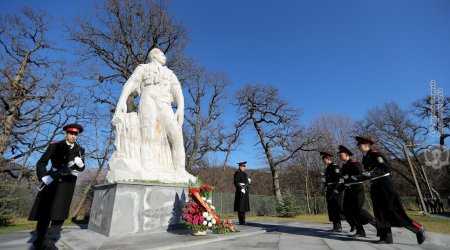 Melkonyanın Xocavənddəki heykəli sökülür – FOTO
