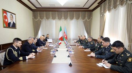 Azərbaycan və İtaliya arasında hərbi əməkdaşlıq MÜZAKİRƏ OLUNDU – FOTO/VİDEO  