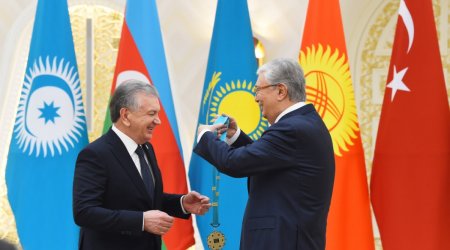 Şavkat Mirziyoyevə Türk Dünyasının Ali Ordeni təqdim edildi