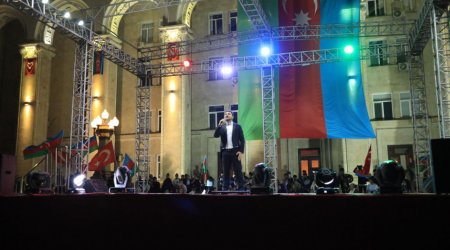 Gəncədə Zəfər Günü konsert proqramı və atəşfəşanlıqla qeyd olundu – FOTO