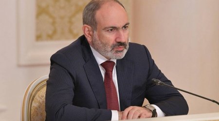 Paşinyanın iclasda çıxışı zamanı işıqlar söndü - VİDEO 