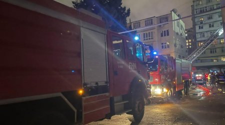 Bakıda ticarət obyektindəki yanğın SÖNDÜRÜLÜB - VİDEO 