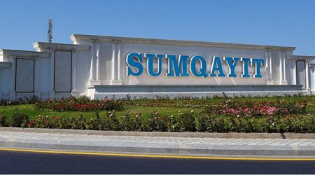 Kafedə çayın pulunu vermədi, bakalı başında sındırdılar - Sumqayıtda DƏHŞƏT