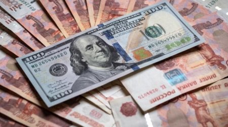 Rubl dollar qarşısında MÖHKƏMLƏNƏ BİLƏR