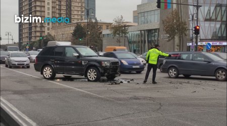 Bakıda “Range Rover”lə “Mercedes” TOQQUŞDU – FOTO/VİDEO  