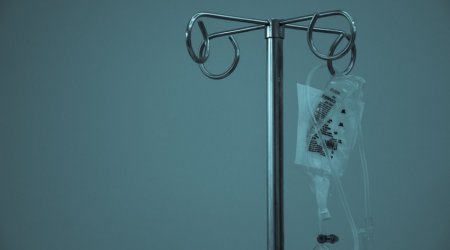 Sumqayıtda özünə xəsarət yetirən kişi xəstəxanada öldü