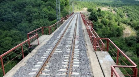 Bakı-Tibilisi-Qars dəmir yolu genişləndirilir