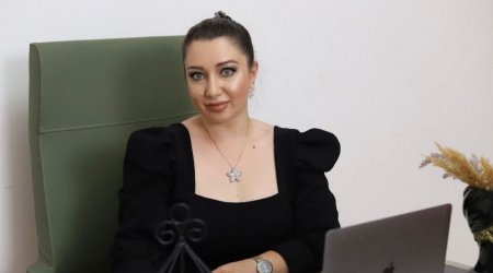 İctimai yerlərdə öpüşmək qadağan olunsun? – Psixoloqdan MARAQLI TƏKLİF 