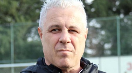 Superliqa klubunun baş məşqçisi xəstəxanaya yerləşdirildi