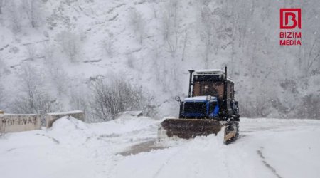 Quba-Xınalıq yolu qardan TƏMİZLƏNİR - FOTO/VİDEO