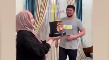 Qazaxıstanda qadın ərinə 