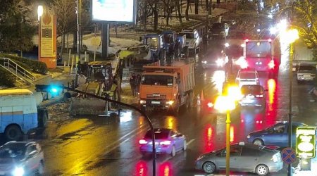 “3-cü mikrorayon dairəsi”ndə avtomobillərin hərəkətinə məhdudiyyət qoyulub - FOTO