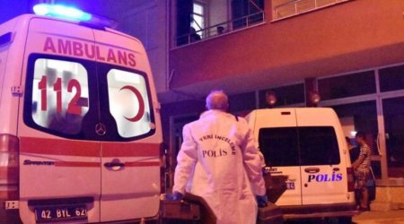 Polis əməkdaşı ailəsini güllələyəndən sonra canına QIYDI 