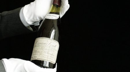 Parisdə dünyanın ən bahalı şərabı OĞURLANDI
