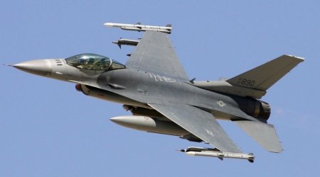 ABŞ-ın F-16 qırıcı təyyarəsi qəzaya uğradı