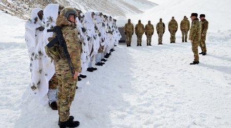 Kərim Vəliyev və Hikmət Mirzəyev Ordumuzun sərt qış şəraitində hazırlığını izləyib - FOTO 