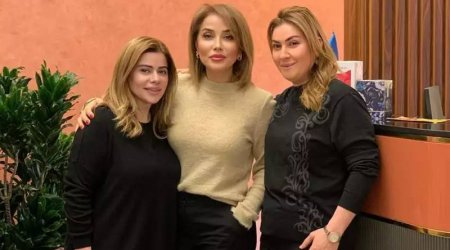 İradə bacıları ilə FOTOSUNU paylaşıb, xoşbəxt olduğunu YAZDI