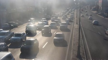 Babək prospektində QƏZA: Sıxlıq yarandı - FOTO 
