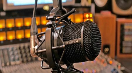 İki radiokanal ümumölkə yerüstü radio yayımçısı lisenziyası üçün müraciət edib