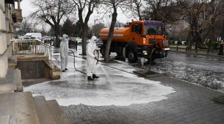 Bakının 502 küçəsi yuyulub - FOTO