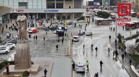 Avtomobillərin girişi məhdudlaşdırılan “28 May” metrostansiyasının qarşısında SON VƏZİYYƏT – FOTO/VİDEO  